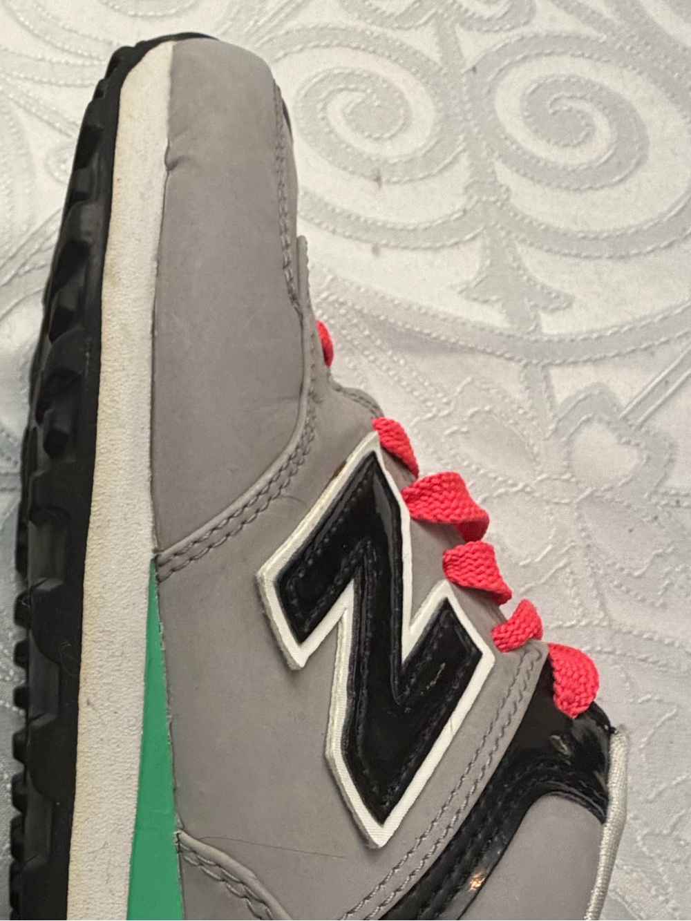New Balance Gray Sneakers Pink Laces Multicolour Heel Trim Lady Woman Size 5 - Picture 12 of 14